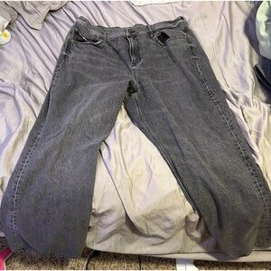 Black short AE jeans